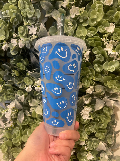 Smiley Face Cold Cup – 24oz Happy Aesthetic Tumbler with Straw
